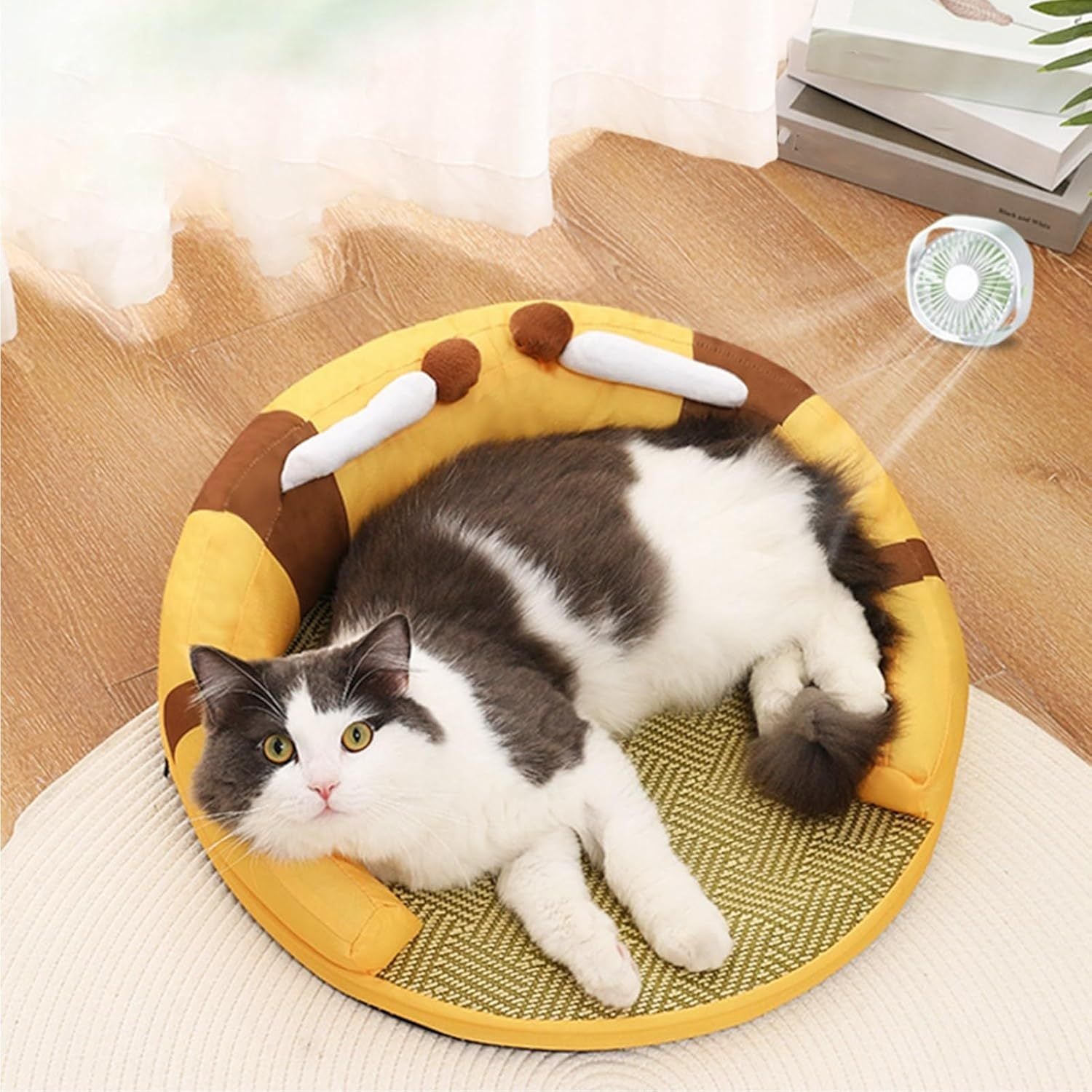 Cozy Honey Cat Bed 🐱🍯

Soft, stylish, and comfy — this honey-themed cat bed keeps your pet warm and relaxed.
✅ Plush & breathable fabric
✅ Non-slip bottom for safety
✅ Washable and easy to clean
✅ Perfect for cats & small pets

📏 Size: 45 x 45 x 15 cm